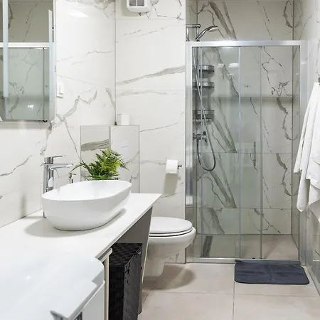 Ro-ma Center دوبروفينك