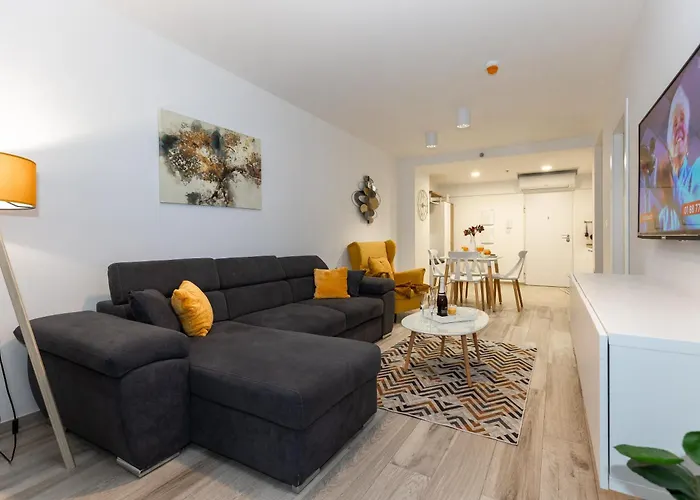 Ro-ma Center Lägenhet